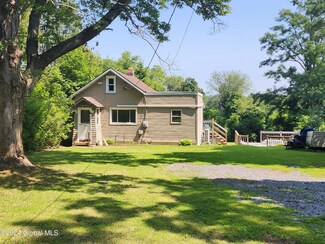 4025 River Rd, Schenectady, NY 12309