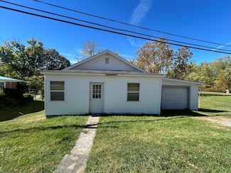 379 Freedom Ave, Tazewell, VA 24651