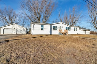 1130 N Division St, Braidwood, IL 60408