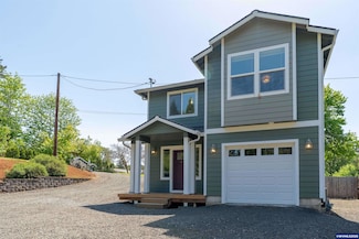382 N 7th St, Philomath, OR 97370