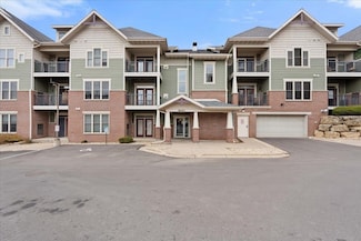 8253 Mayo Dr Unit 311, Madison, WI 53719