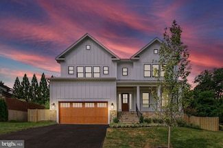 2002 Mcfall St, McLean, VA 22101