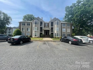 6246 Rosecroft Dr Unit 8L, Charlotte, NC 28215