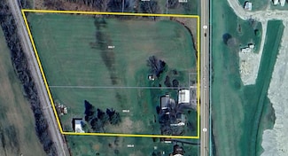 32650 Huntington Rd, Ashton, WV 25503