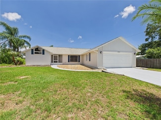 814 Floraland Ave, Sebastian, FL 32958