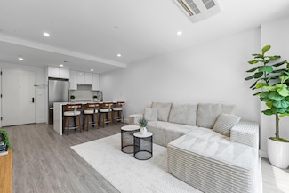 46-40 Vernon Blvd Unit 2-A, Long Island City, NY 11101