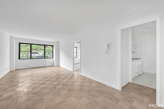 345 E 80th St Unit 5L, New York, NY 10075