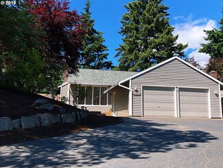 5530 NW Ridgemoor Ct, Portland, OR 97229