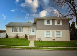 1753 Peachtree Cir, Whitehall, PA 18052