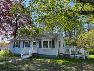 11 Rundlett St, Concord, NH 03301
