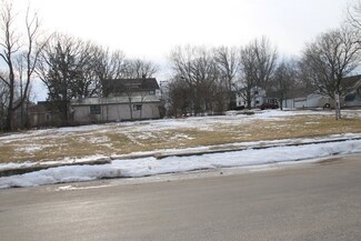 2411 Main St, Caledonia, IL 61011