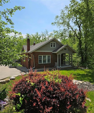 2301 Palmyra Rd, Hannibal, MO 63401