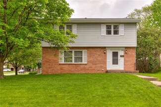 3923 75th St, Urbandale, IA 50322