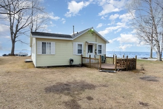 7061 E Houghton Lake Dr, Houghton Lake, MI 48629
