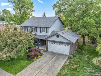 21385 Deerfield Dr, Woodhaven, MI 48183