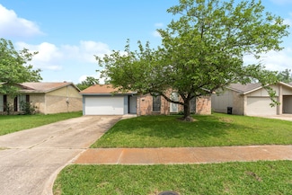 1330 Rutherford Dr, Mesquite, TX 75149