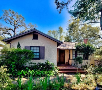 950 Carquinez Ave, Glen Ellen, CA 95442