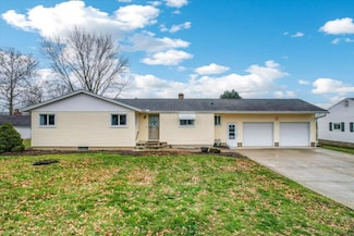 113 Dennison St, Hebron, OH 43025