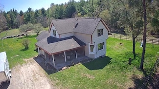 N7566 Netzler Rd, Iola, WI 54945