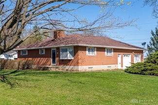 11 Greeneview Dr, Jamestown, OH 45335