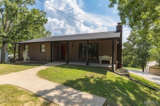 1983 South Dr, Arnold, MO 63010