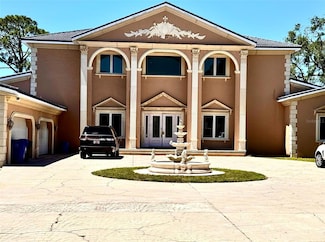 1516 Bayshore Blvd, Dunedin, FL 34698