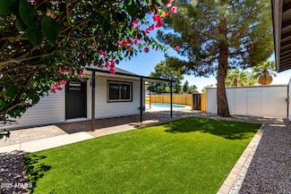4519 E Roeser Rd, Phoenix, AZ 85040