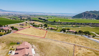 44030 Leslie Ln, Greenfield, CA 93927