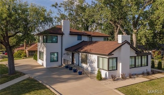 1118 S Laclede Station Rd, St. Louis, MO 63119