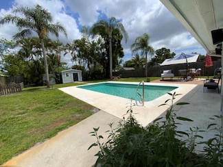 985 SW 29th Terrace, Palm City, FL 34990