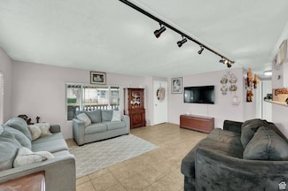 190 Nimue Cir Unit 133, North Salt Lake, UT 84054