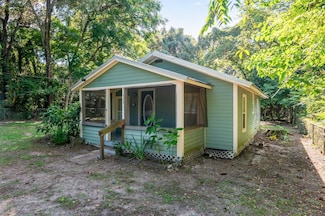 330 SE 74th St, Gainesville, FL 32641