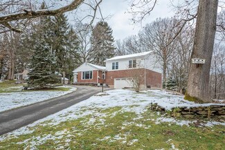 402 Edgewood Dr, Sarver, PA 16055