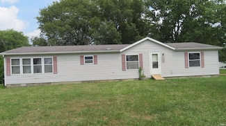 614 Carol Dr, Walton, IN 46994