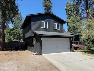 6091 N Galewood Dr, Coeur D Alene, ID 83815