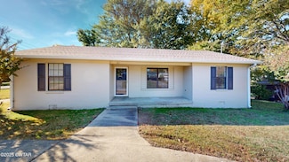 811 Hike Ave, Dyersburg, TN 38024