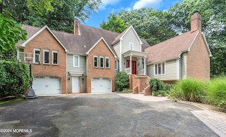 7 Shadow Ridge Ct, Holmdel, NJ 07733