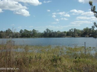 223 Simpson Dr, Interlachen, FL 32148