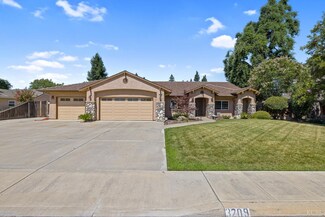 3209 S Bridge St, Visalia, CA 93277