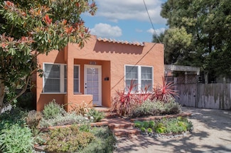 313 Walnut St, Pacific Grove, CA 93950