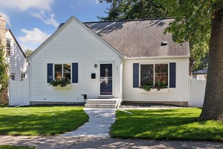2754 Zenith Ave N, Robbinsdale, MN 55422