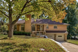 217 N Eugene Field Rd, Kansas City, MO 64119