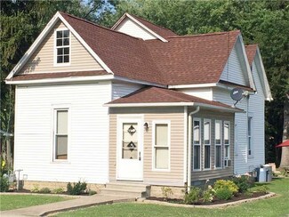501 N Indiana St, Roachdale, IN 46172