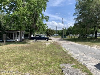 1144 S Us Highway 17, Satsuma, FL 32189