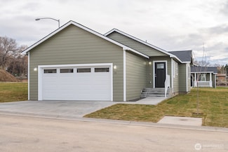 123 E 9th Ave Unit 67, Moses Lake, WA 98837
