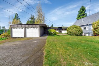 1324 N Hawthorne St, Tacoma, WA 98406