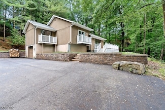 531 E Shore Trail, Sparta, NJ 07871