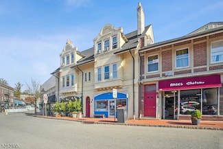 180 Maplewood Ave Unit 24, Maplewood, NJ 07040
