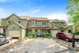 10 Heatherfield Ct, Kilmarnock, VA 22482
