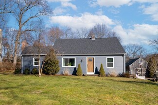 26 Exeter St, West Springfield, MA 01089